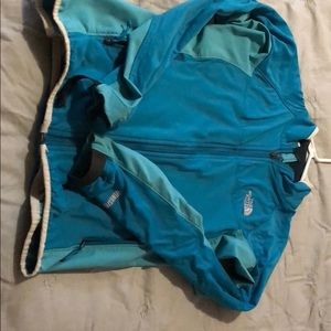 Light windbreaker north face